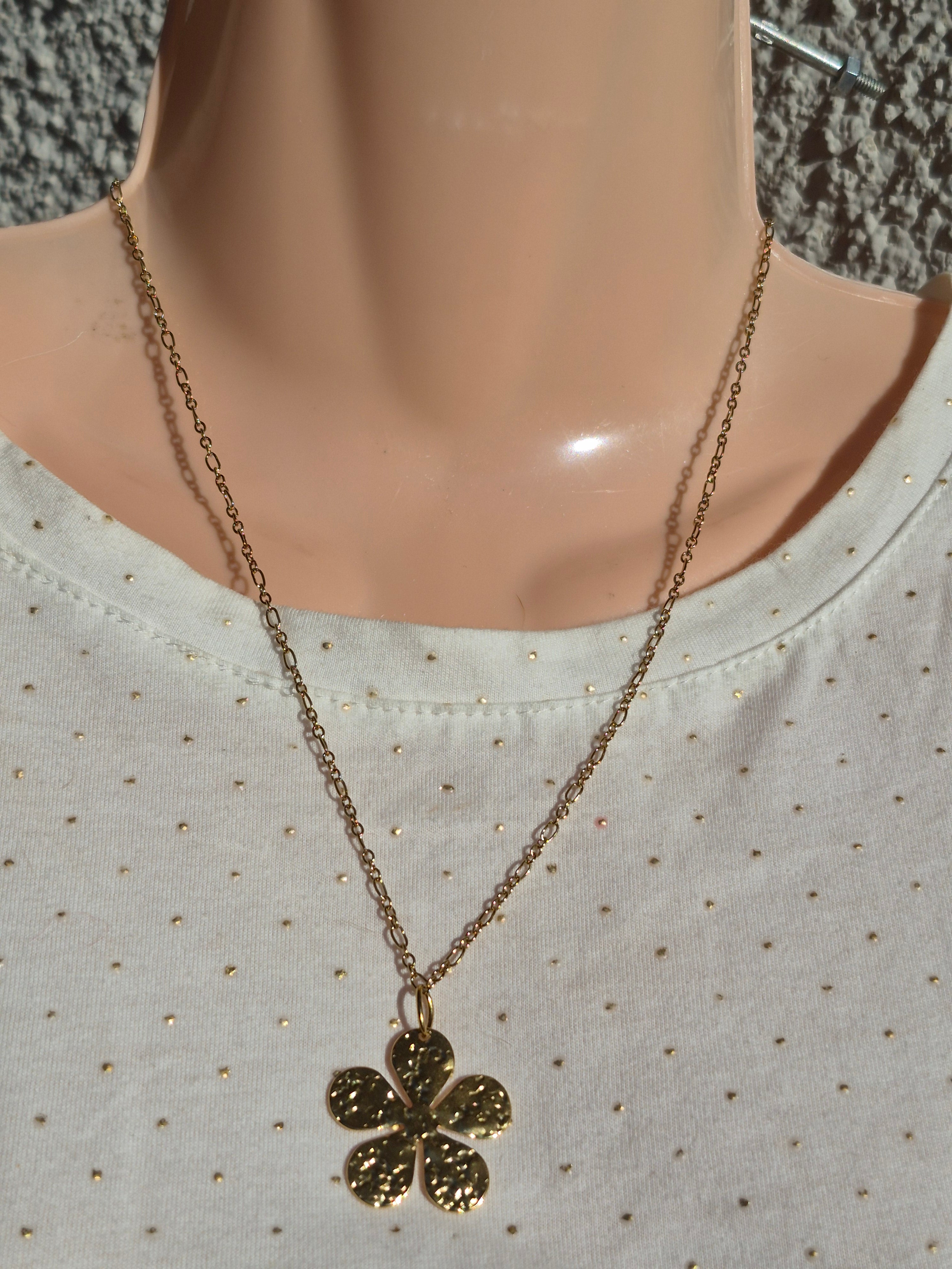 Nos bijoux en acier inoxydable unique , 1 seule exemplaire