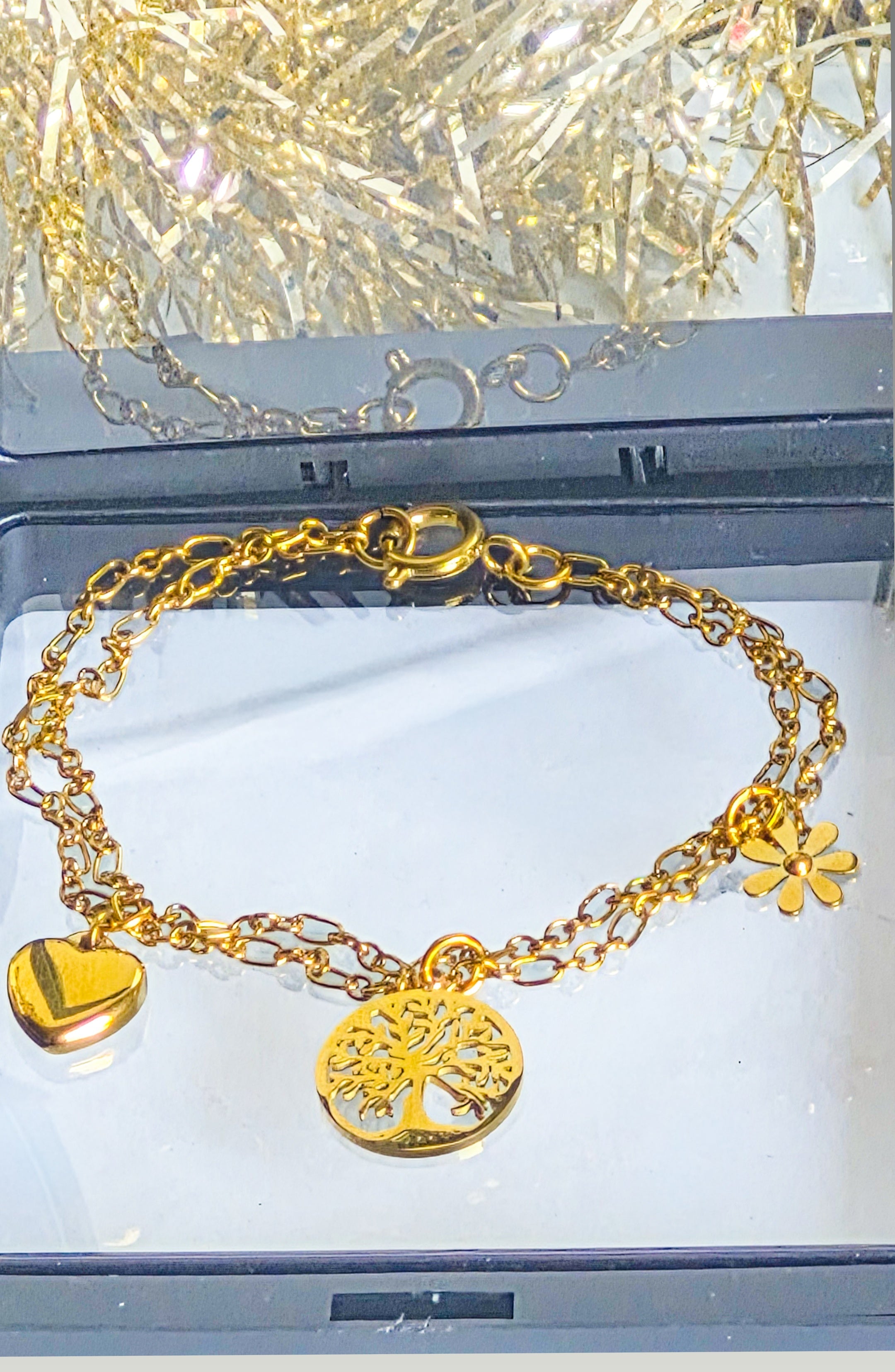 Bracelet Symbole d’Amour et de Vie Éternelle – Multi-Breloques et Chaîne Double