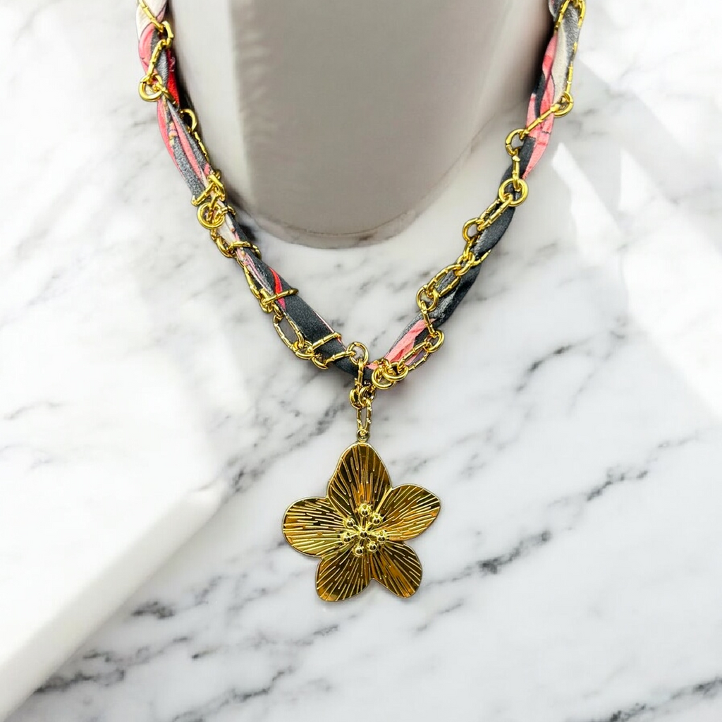 Collier tissus Fleur Dorée